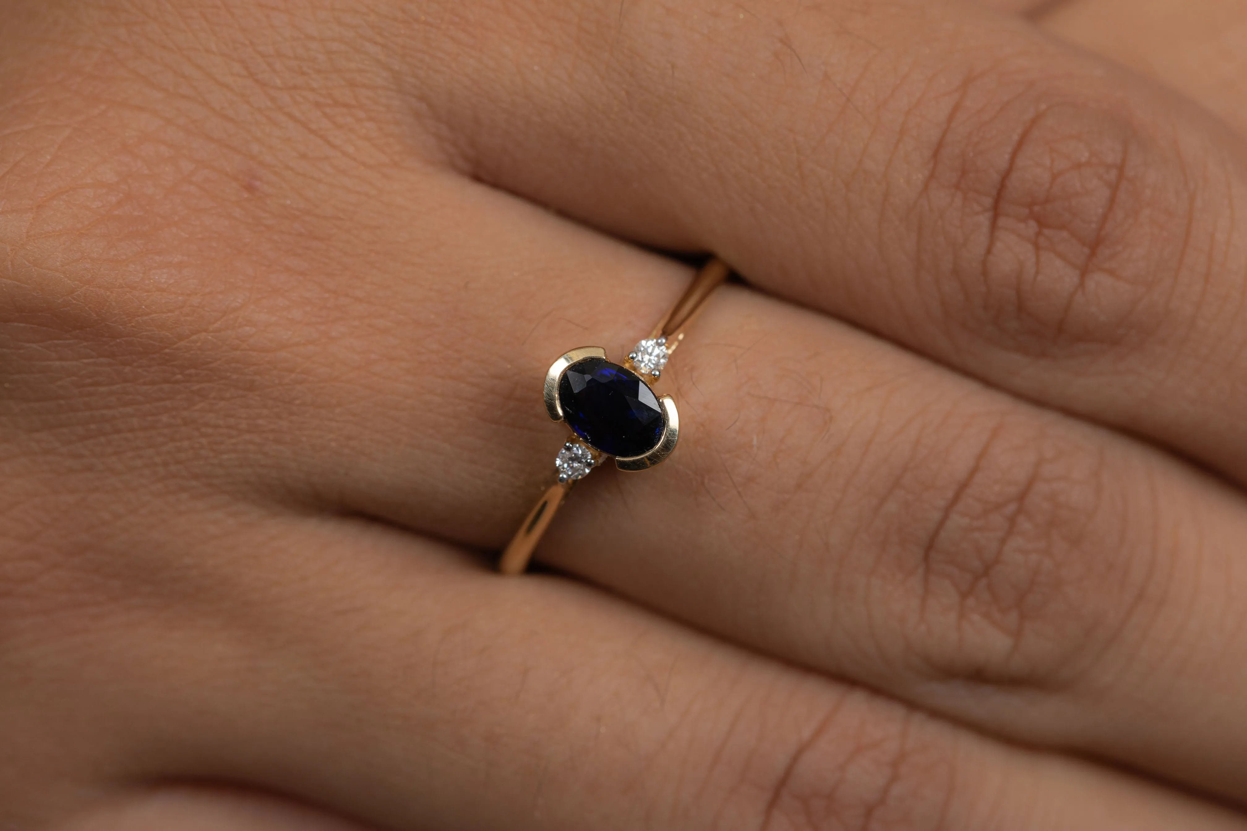 18K Yellow Gold Sapphire Ring