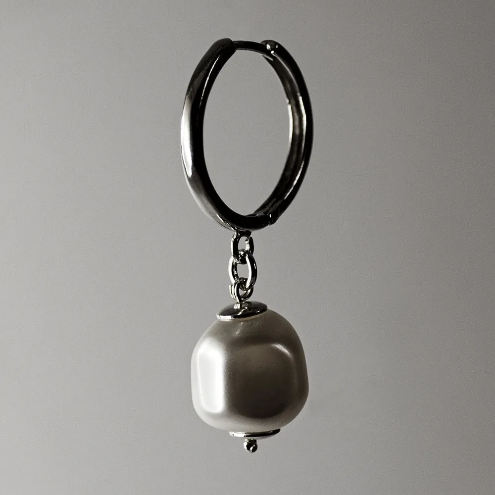 Baroque pearl earring - large