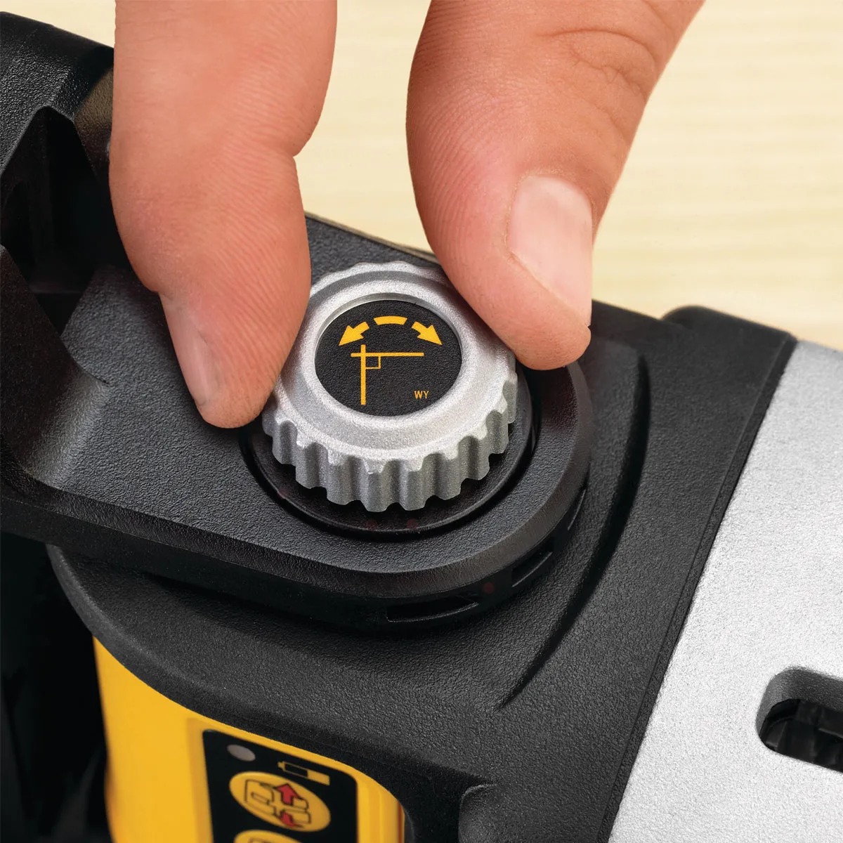 Dewalt DW089K 3 Way Self-Levelling Multi Line Laser