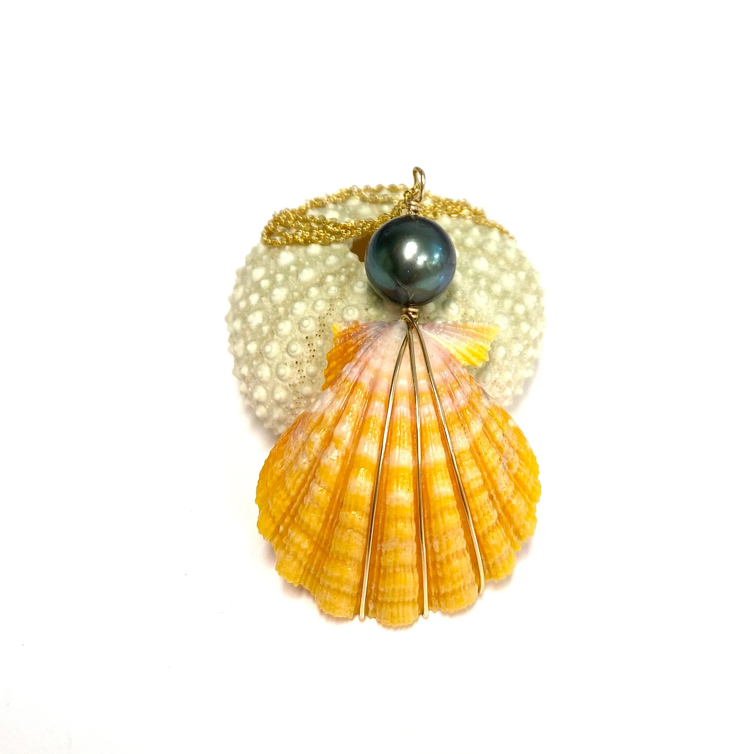 Necklace IOLA - yellow shell (N352)